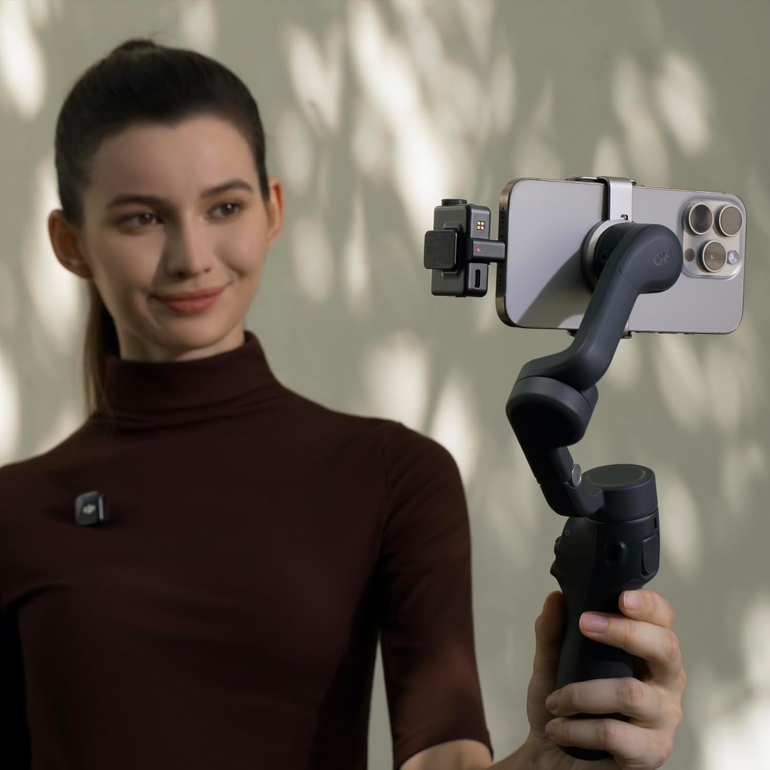 DJI Osmo Mobile 6 (Slate Gray) + DJI Mic Mini (1 TX + 1 RX), Gimbal Stabilizer for Smartphone, Wireless Microphone, Detail-Rich Audio, DJI OsmoAudio, Active Noise Cancelling - Image 9