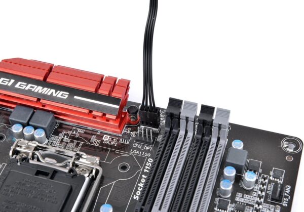 Thermaltake Commander FP SATA Powered 10 Port 4-Pin PWM Fan Hub AC-023-AN1NAN-A1, 3.2 x 1.7 x 0.7 inches - Image 4