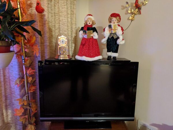 Axis Flat Screen TV Black Steel Shelf - Universal 32 Inch and Up, No Tools Required, USA Patent Pending - Image 6