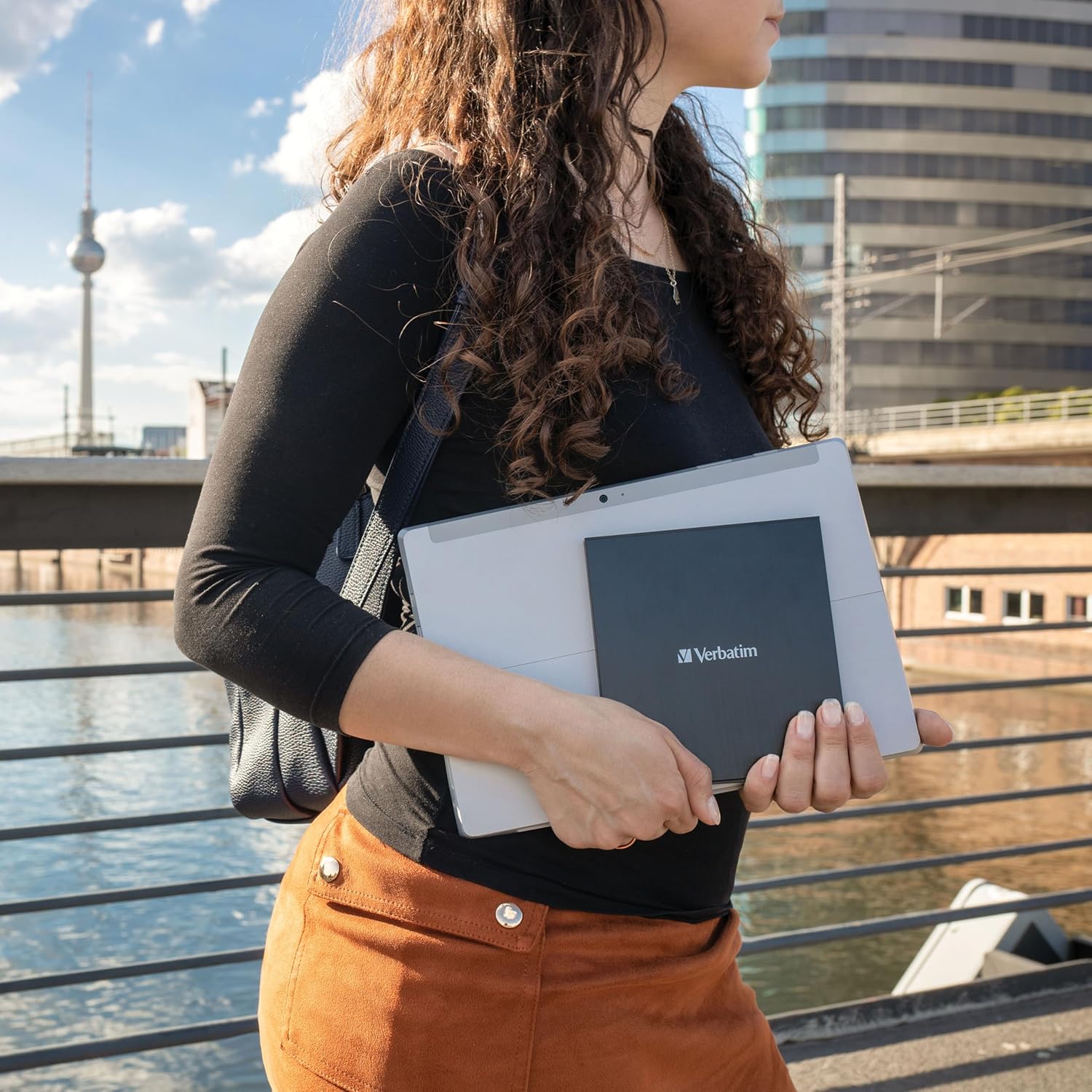 Verbatim Ultra HD 4K CD DVD Blu-ray Writer USB 3.2 GEN 1 USB-C Connectivity Slim Brushed Metal Enclosure Compatible with Mac and PC with Free 25GB Blu-ray disc - Image 6